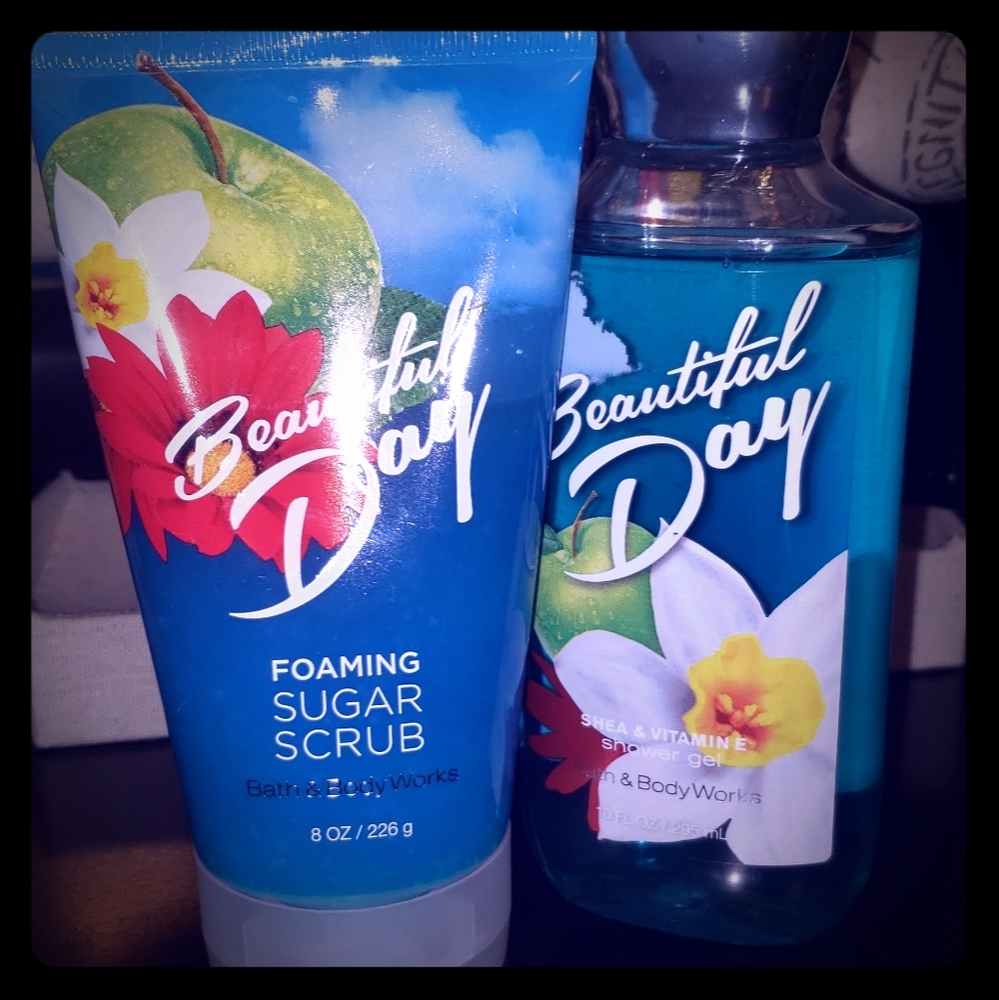 Beautiful Day B&BW scrub and bath gel